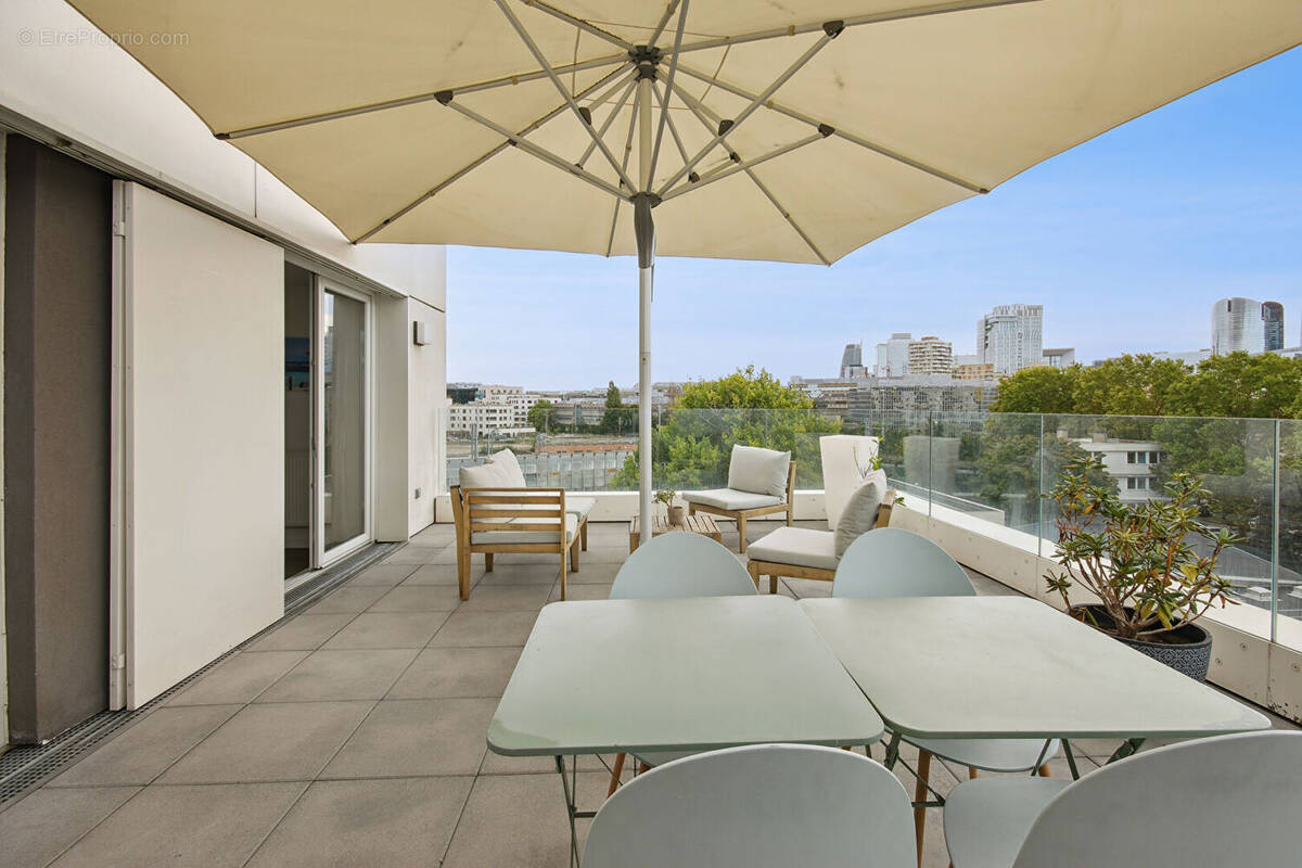 Appartement à NANTERRE