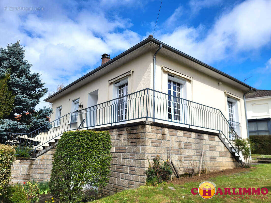 Maison à SAINT-JUNIEN