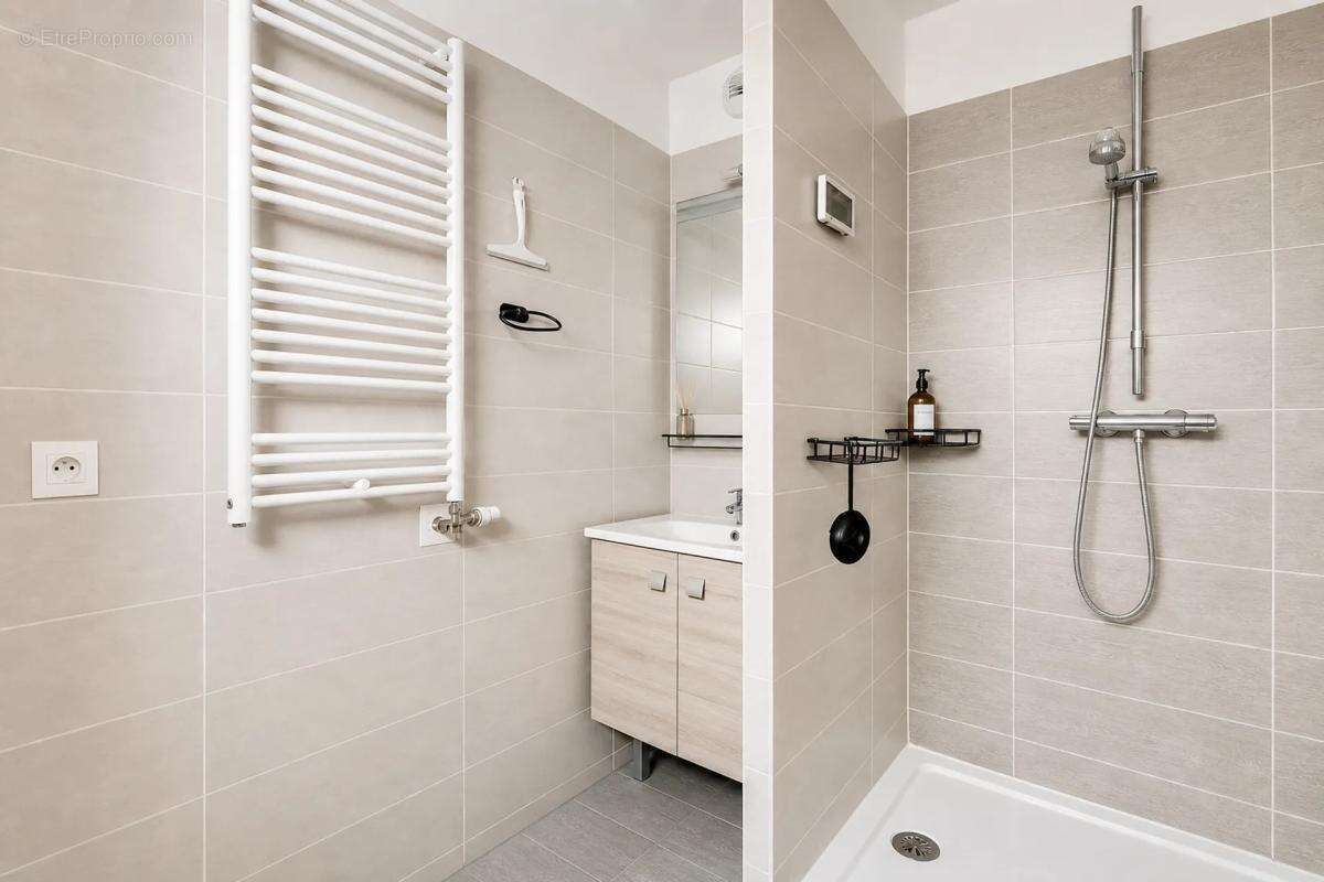 Studio lumineux de 34 m² à Noisy-le-Sec - photo 5