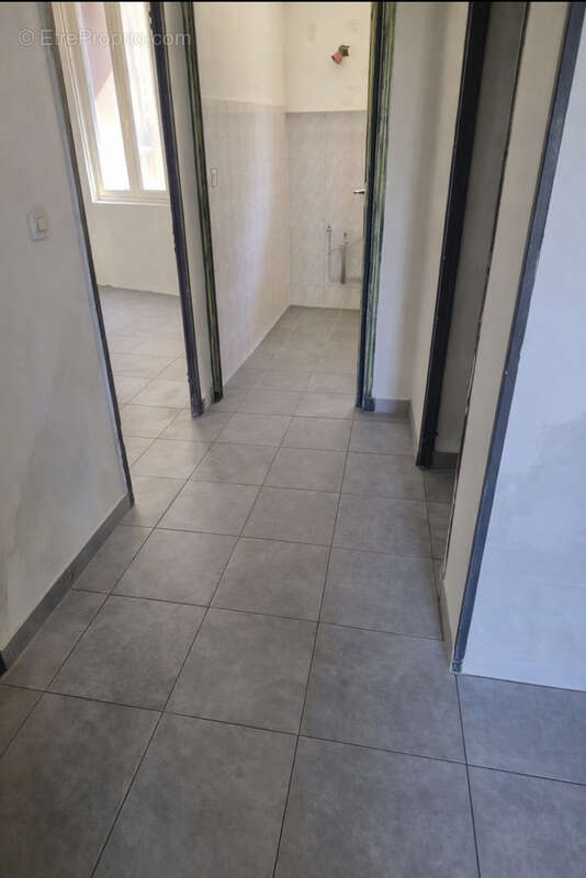 Appartement à LES MEES