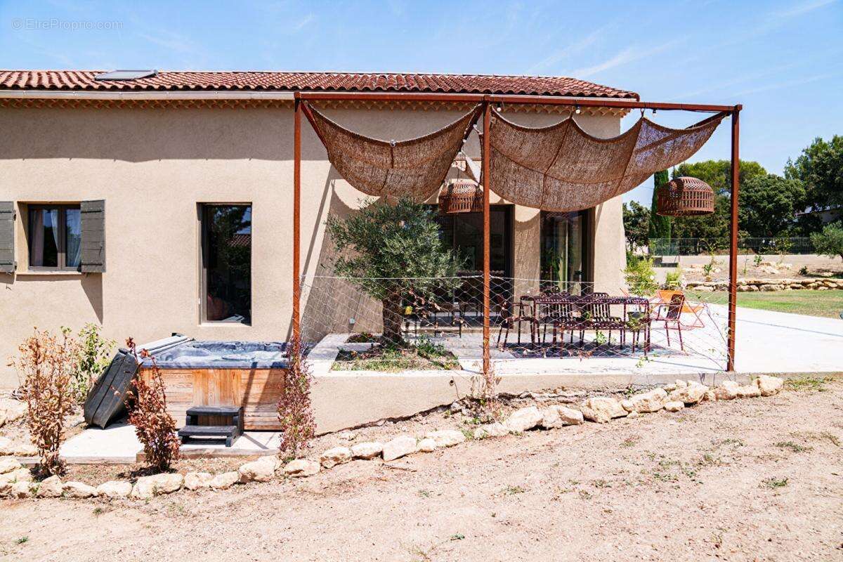 Villa provençale meublée d'exception 137m² - photo 16