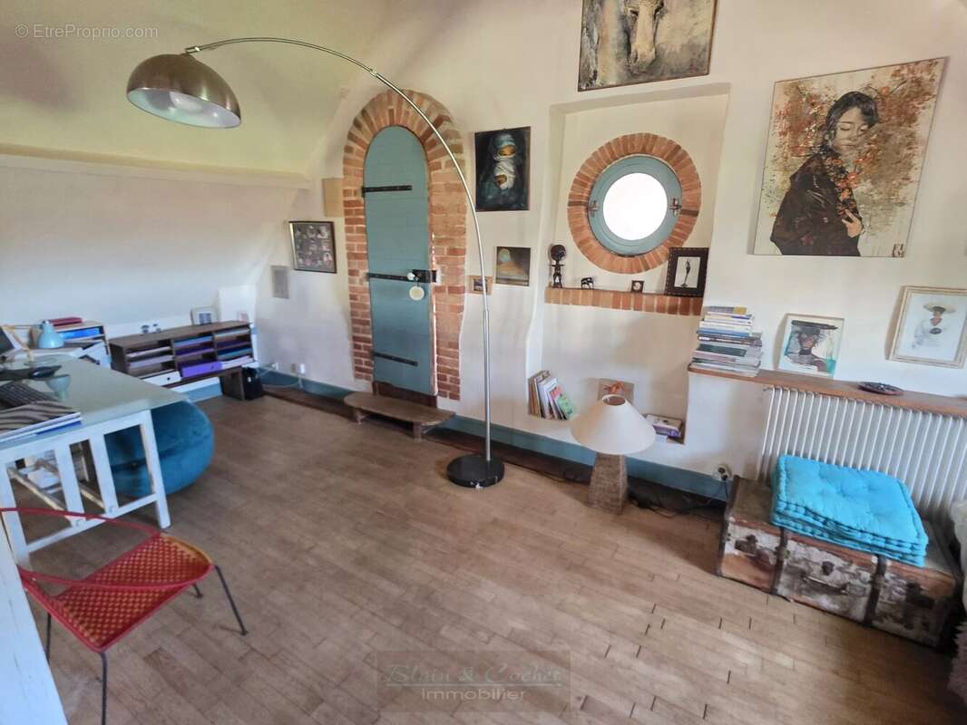 Maison à CONFLANS-SUR-LOING