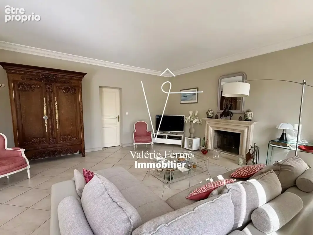 Elégante Maison Familiale: 5 chambres, Double-garage- Proche Golf Bordelais-Bordeaux - photo 8