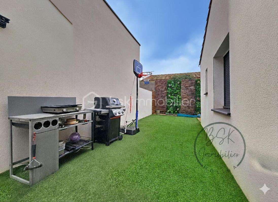 Maison à COLOMBIERS