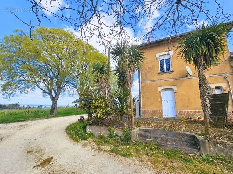 Maison à MONBAZILLAC