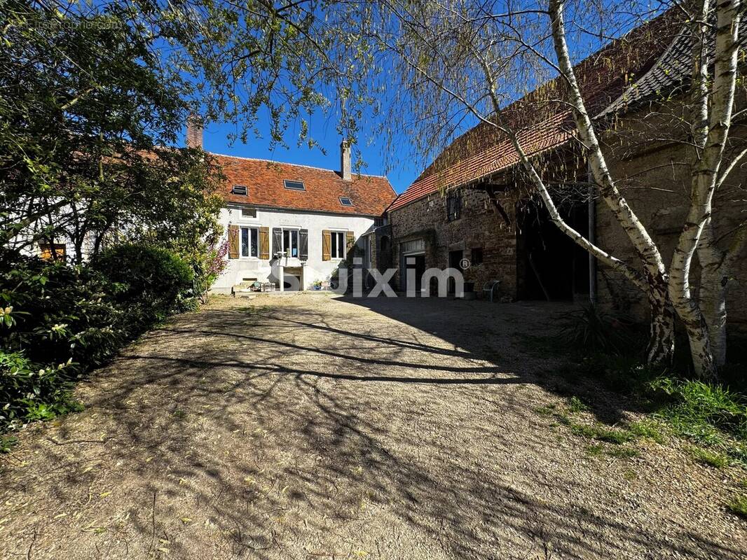 Maison à TOUTRY