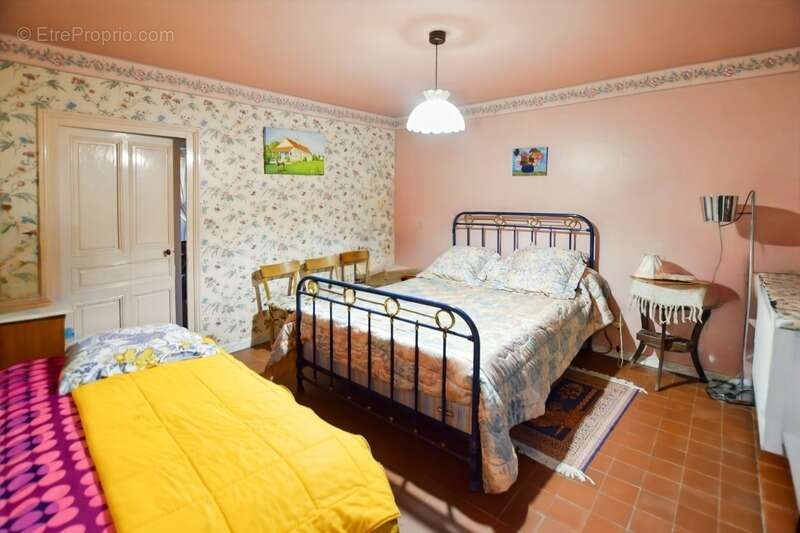 Longère de 136 m2 avec 6900 m2 de terrain, dépendances à Saint emiland - photo 12