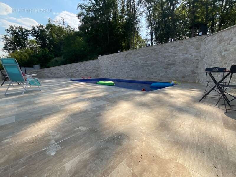 Maison à SAINT-PREST