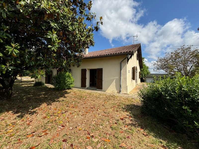 Maison traditionnelle 6 pièces à Tilh - photo 14