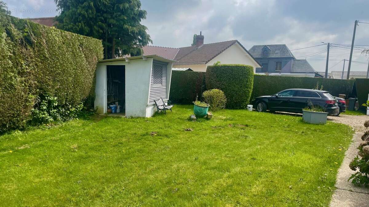 Maison à MORGNY-LA-POMMERAYE