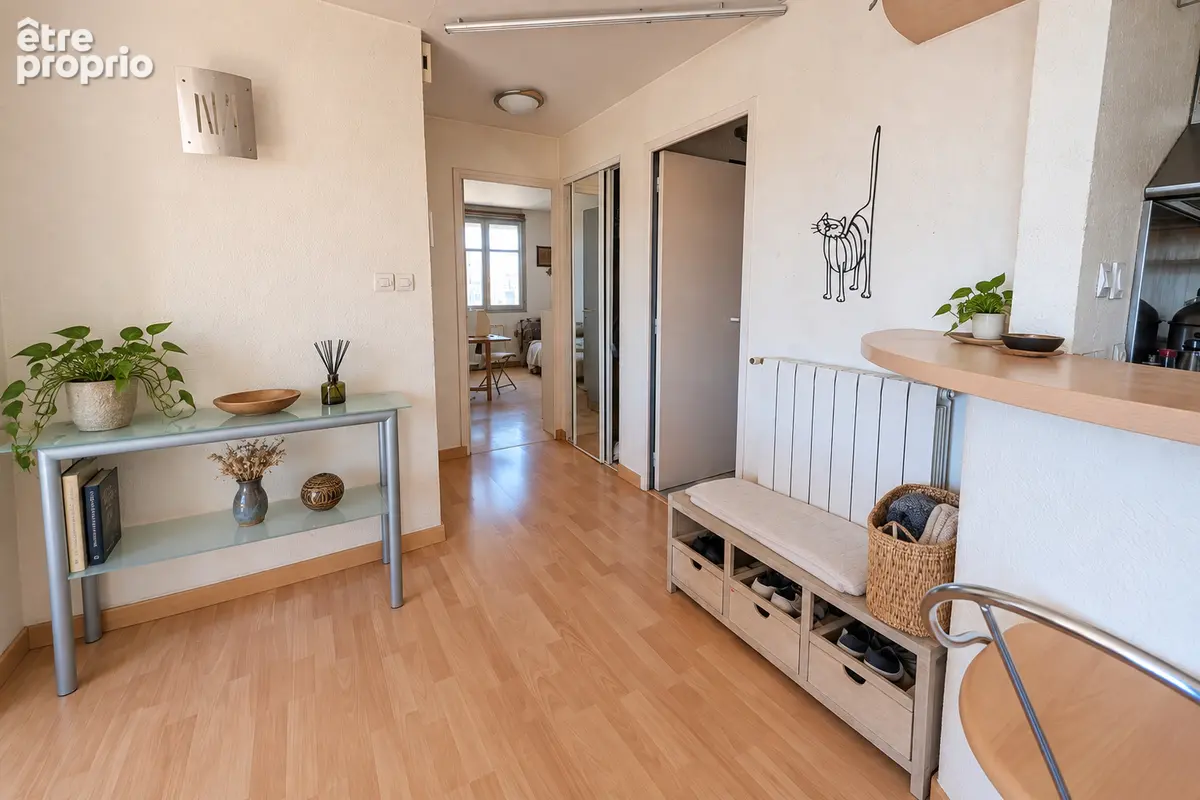 Chateauvert - Appartement F4 avec terrasse et garage - photo 10