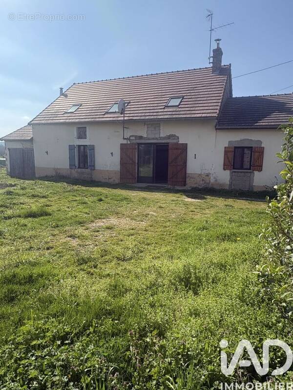 Photo 1 - Maison à CLAMEREY