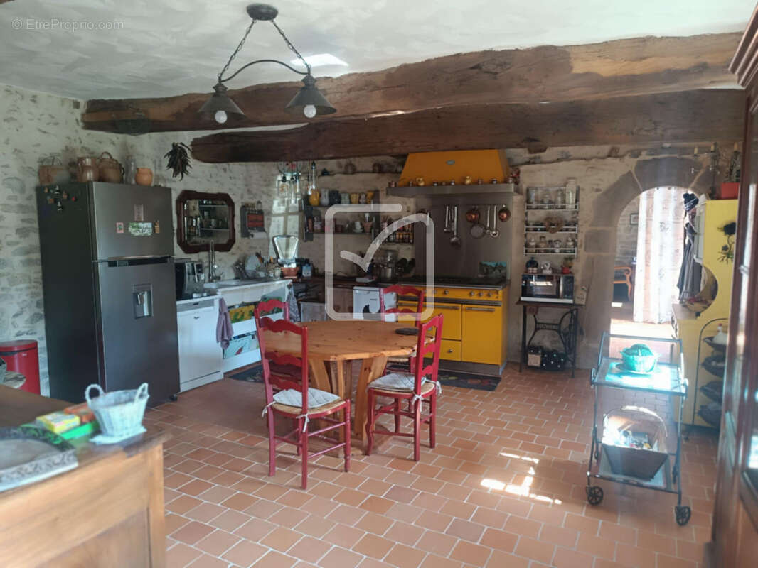 Longère ,Chaumière 161m2  Aux portes de Vannes (Saint-Nolff) - photo 6