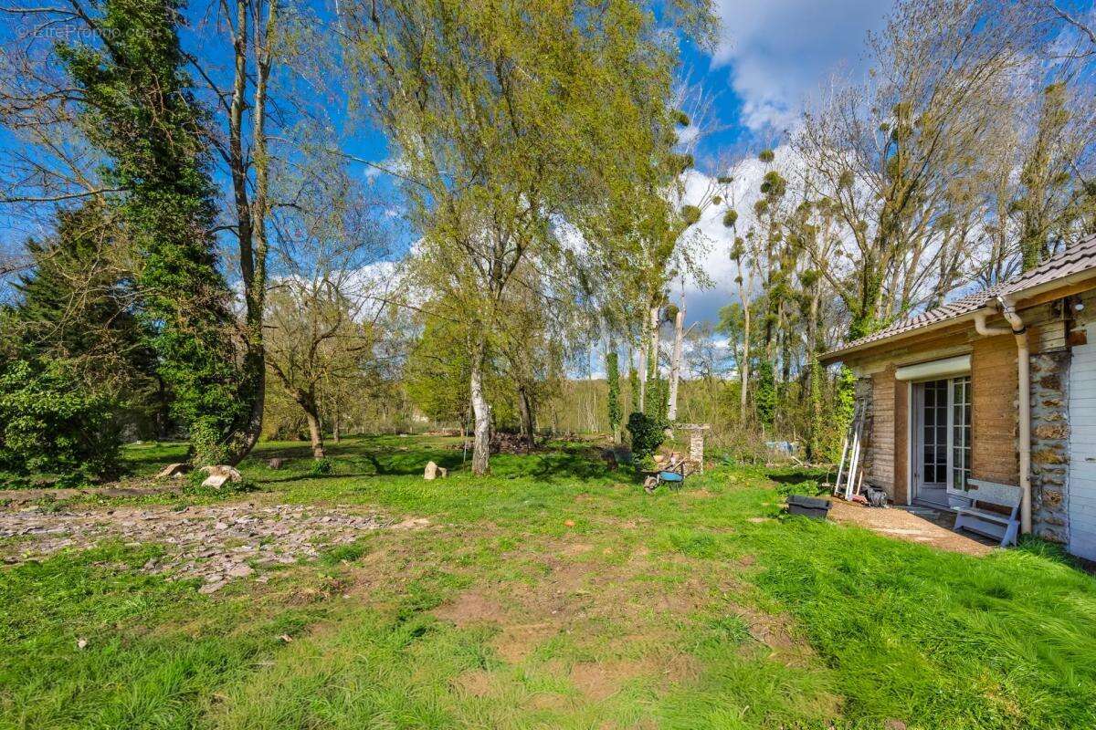 Maison à SOISY-SUR-SEINE