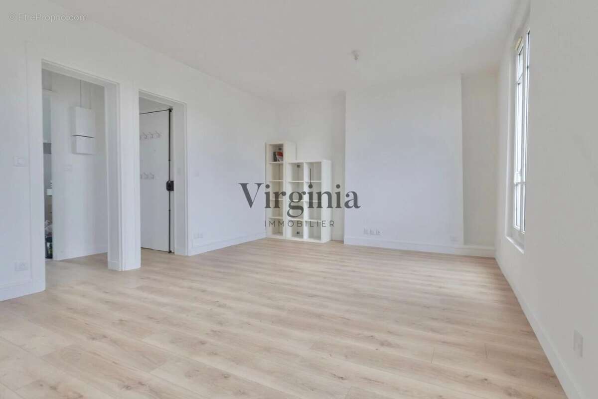 Appartement à CHARENTON-LE-PONT