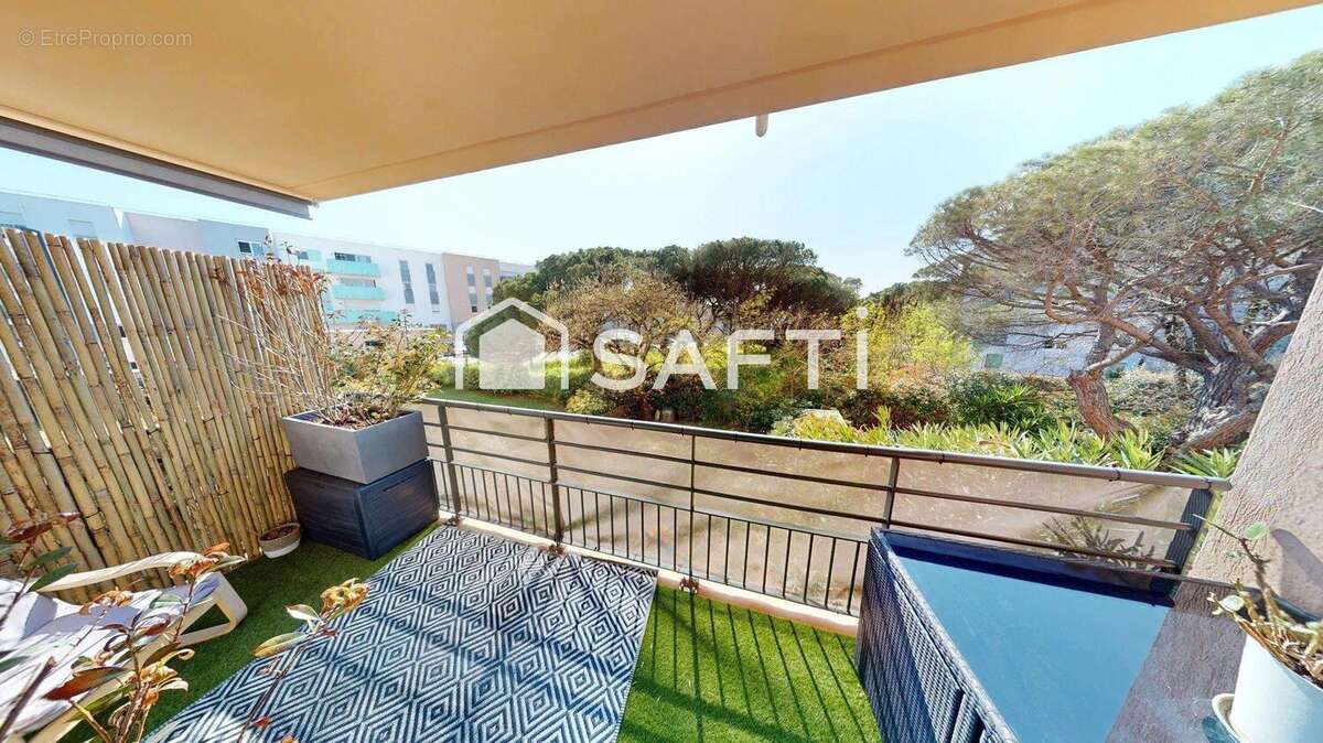 Photo 2 - Appartement à FREJUS