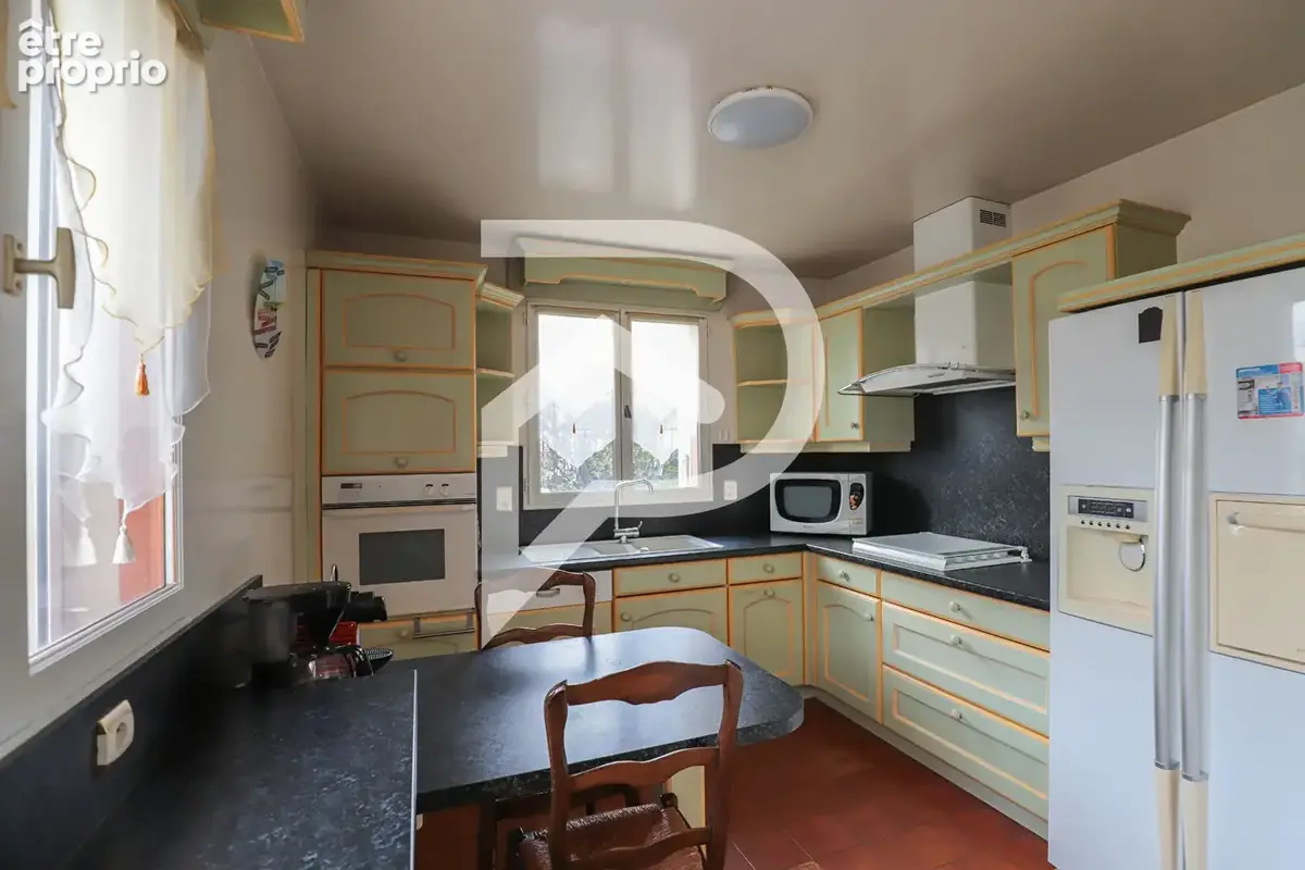 Immeuble Clamart 8 pièce(s) 184 m2 - photo 4