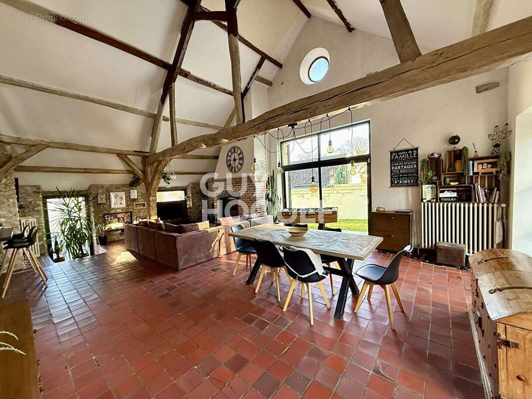 Maison à GOUSSONVILLE