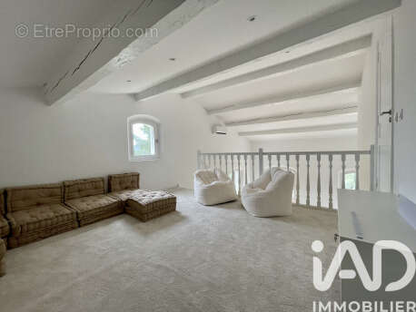 Photo 8 - Maison à LE CASTELLET