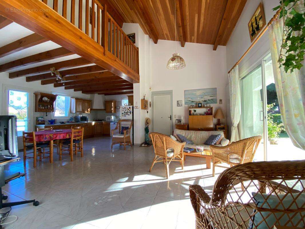 Maison à LES MATHES