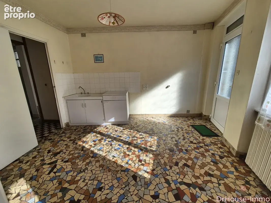 Maison 5 pièces 74 m² à vendre à Gorron (53120) - photo 12