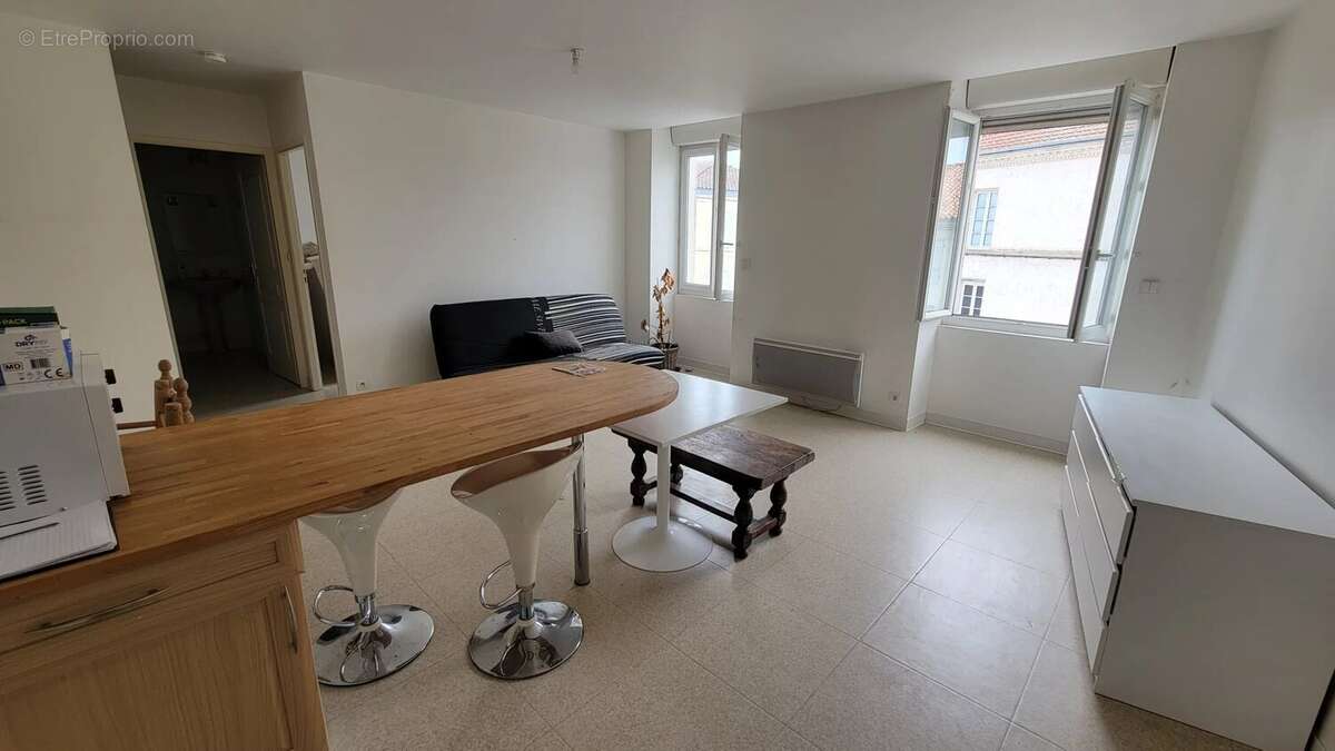 Appartement à MAINE-DE-BOIXE