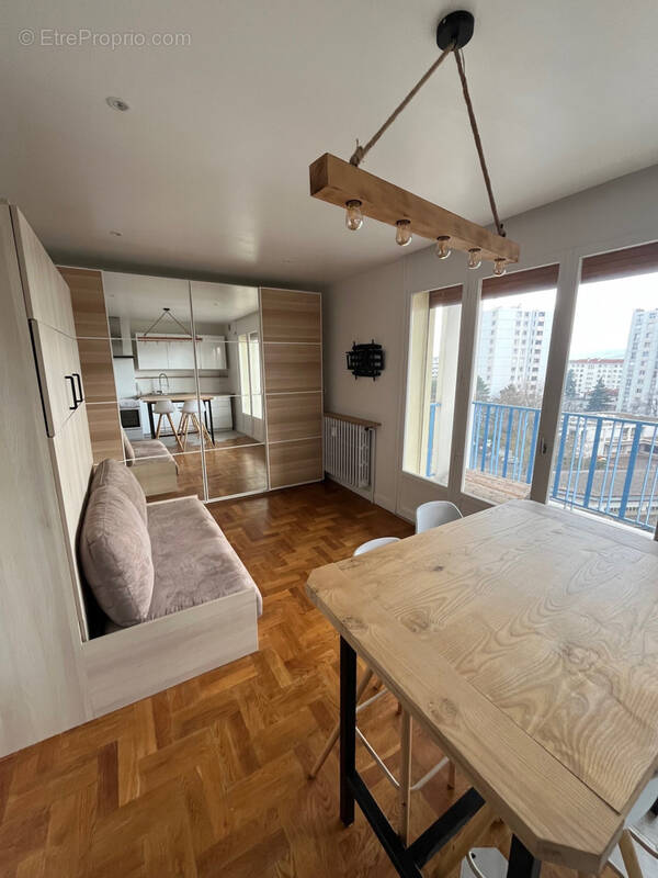 Appartement à LYON-4E