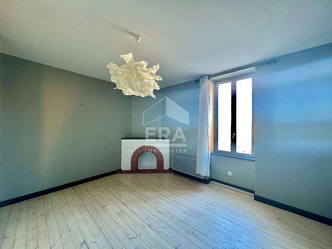 Appartement à MORNAC-SUR-SEUDRE