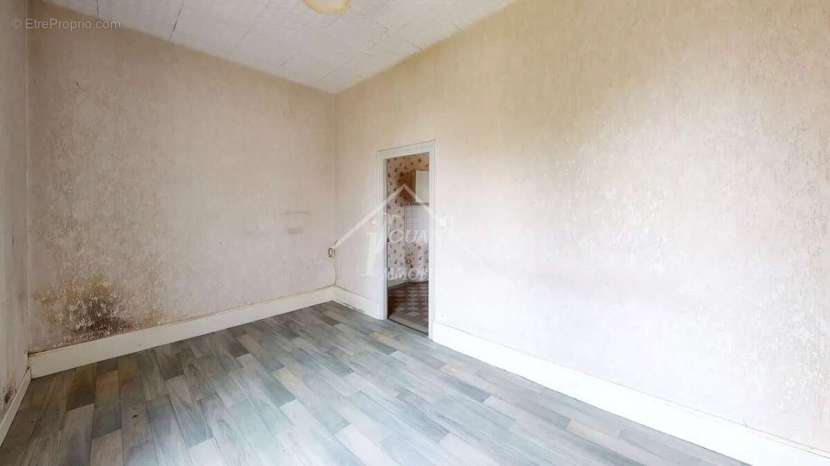 Appartement à DOMPIERRE-SUR-BESBRE