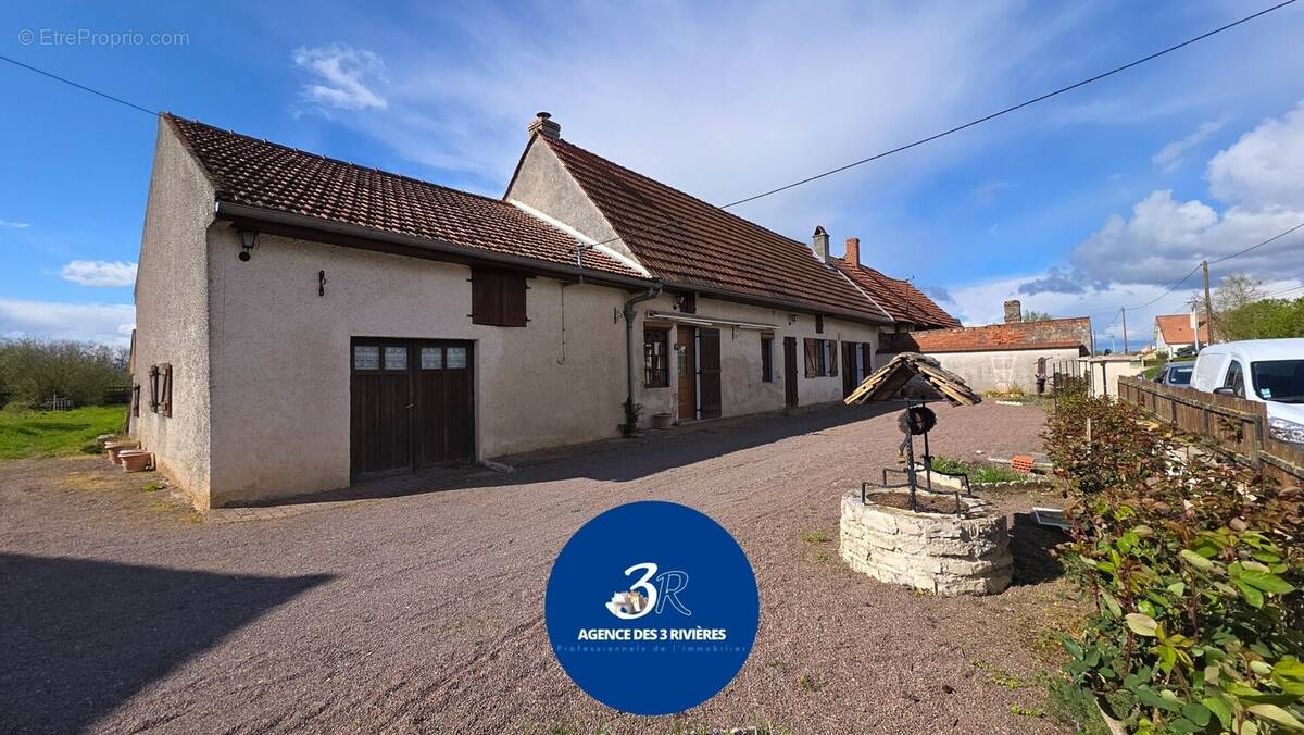 Maison à BRAGNY-SUR-SAONE