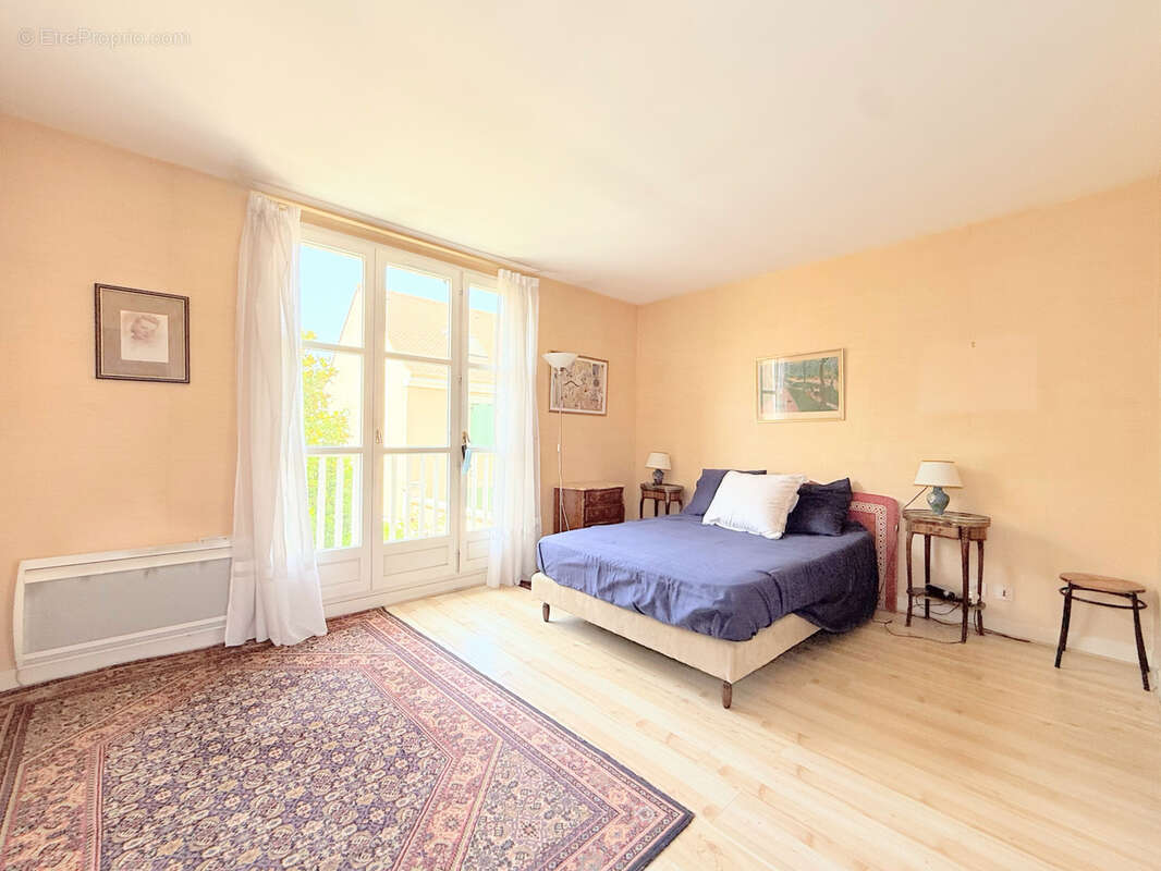 Maison à RUEIL-MALMAISON