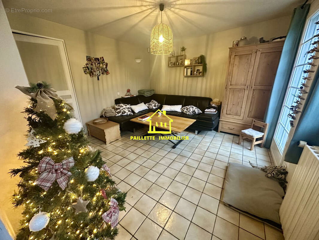 Maison à SAINT-LAURENT-DE-BREVEDENT