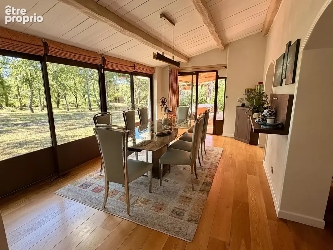 Élégante propriété avec villa principale, mazet en pierres et piscine - photo 36