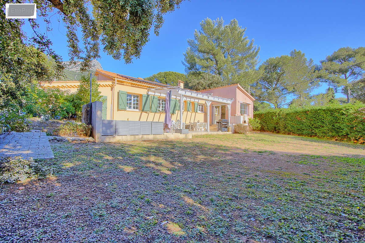 Maison à LA VALETTE-DU-VAR