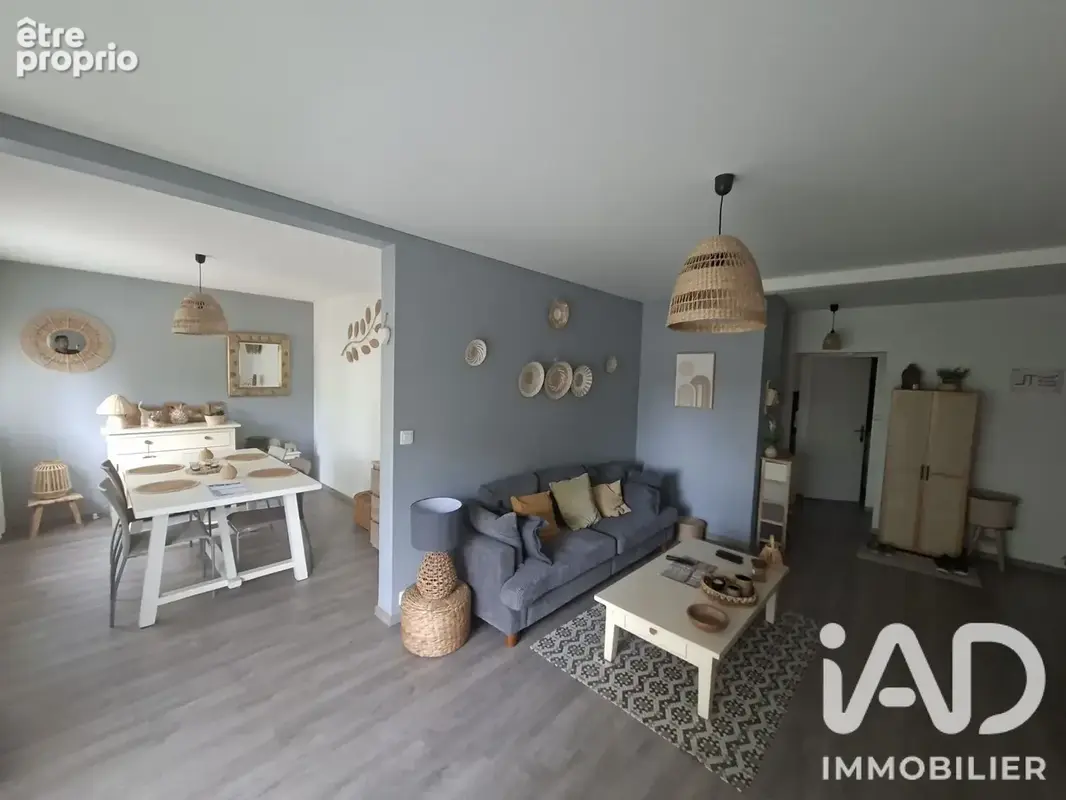 Photo 1 - Appartement à SAINT-MARCEL