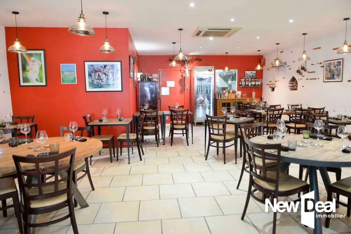 Restaurant en coeur de ville (murs et fonds) - photo 2
