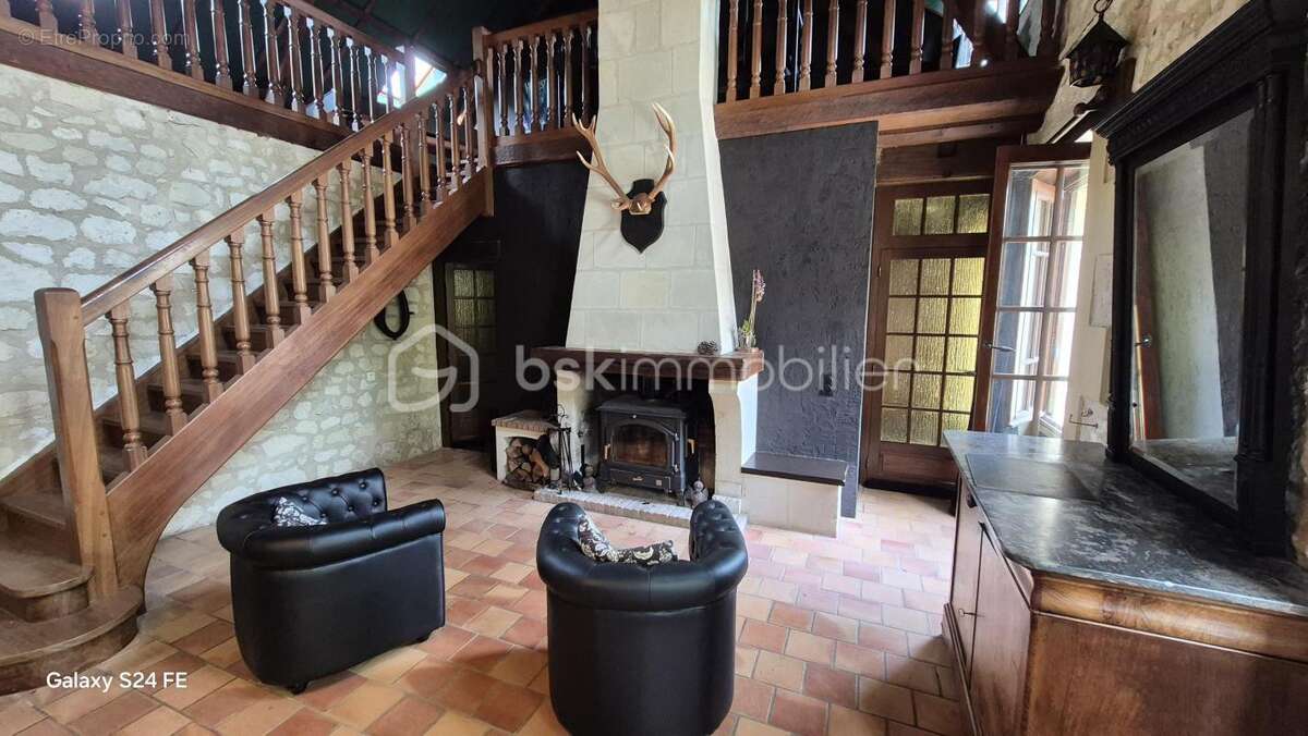 Maison en pierre avec charme de l’ancien à La Chapelle-sur-Loire - photo 11