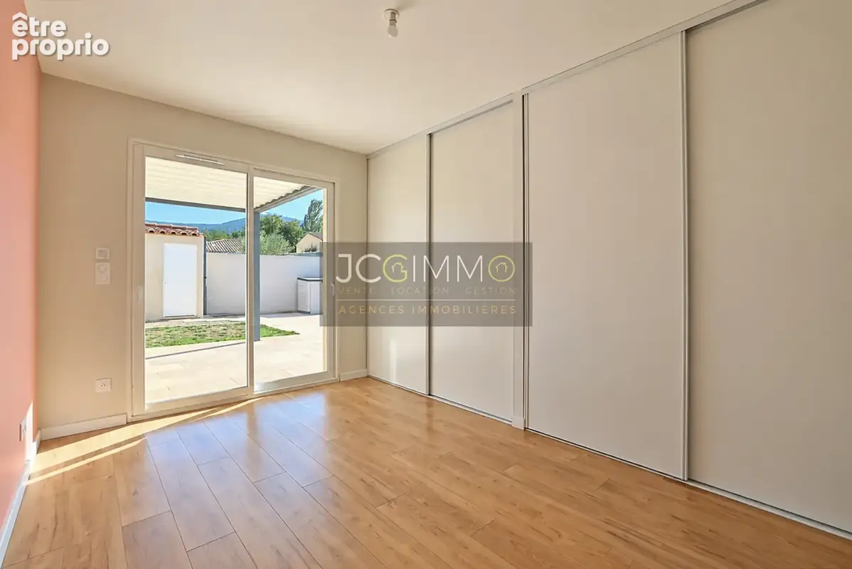Villa T4 de 2022 avec garage, piscine et jardin - photo 13