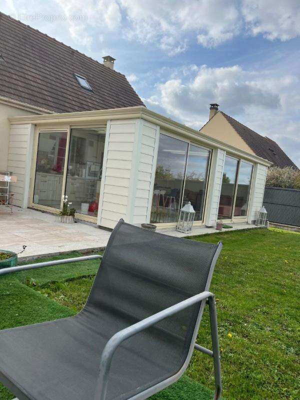 Maison à REMY
