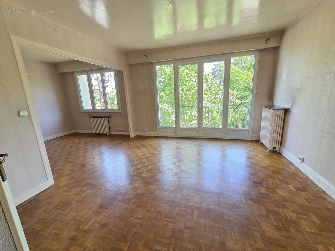 Appartement à MOULINS
