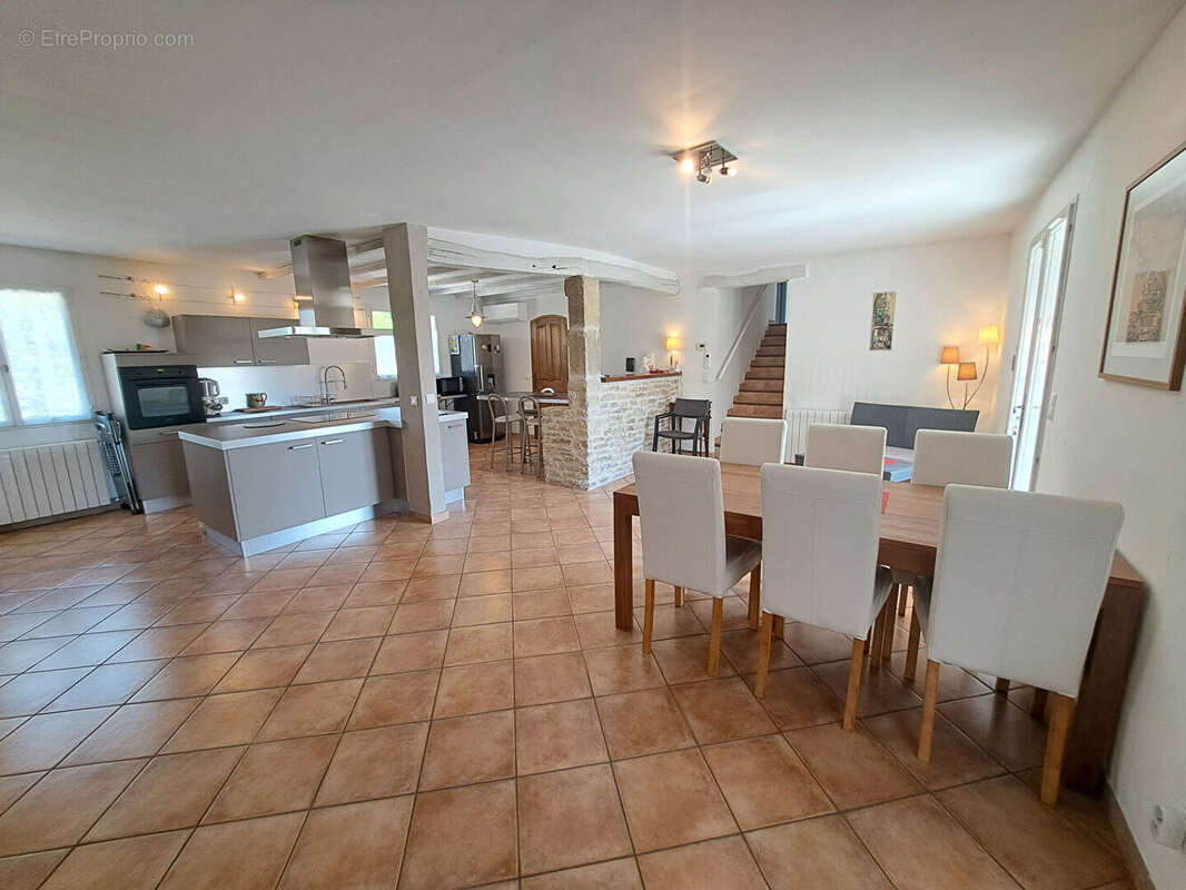 Maison à MALAUCENE