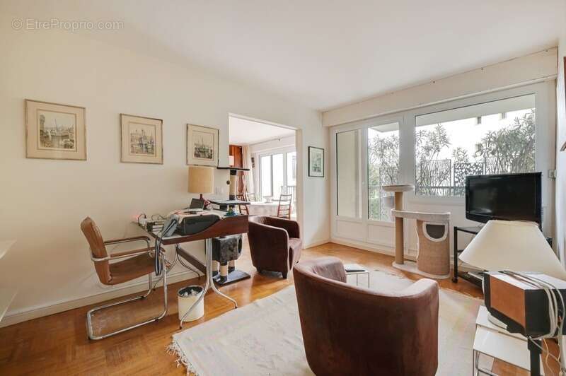 Appartement à BURES-SUR-YVETTE
