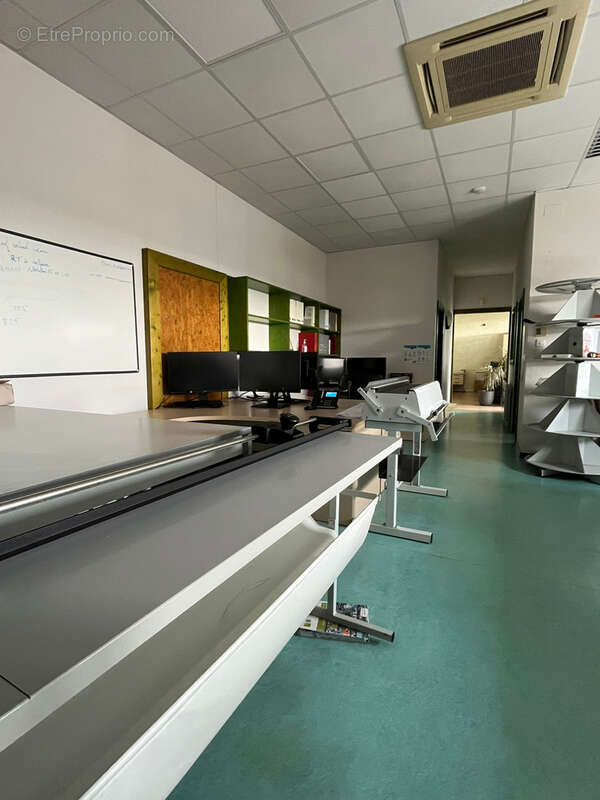 Bureaux a vendre - photo 8