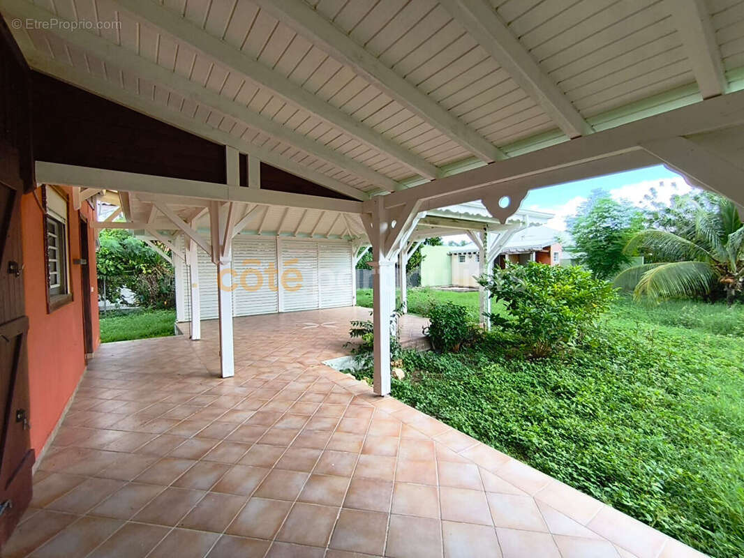 Maison à SAINT-FRANCOIS