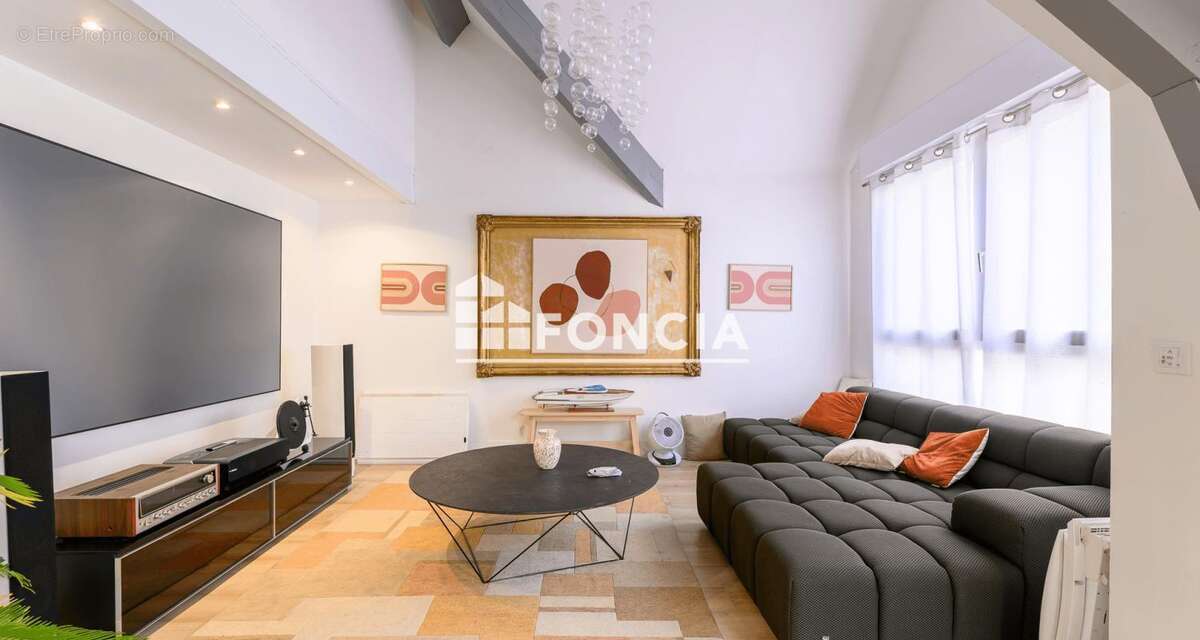 Pontault Combault Duplex esprit Loft en cœur de ville, petite copropriété, calme absolu - photo 2