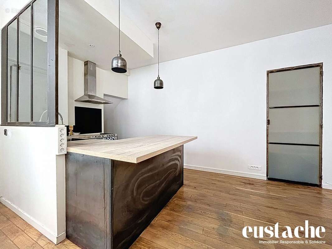Appartement à PARIS-12E