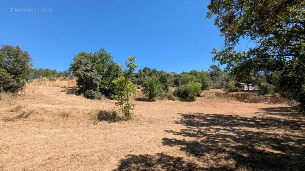 CARCES - Terrains à bâtir libre constructeur à partir de 1.500m² - photo 15