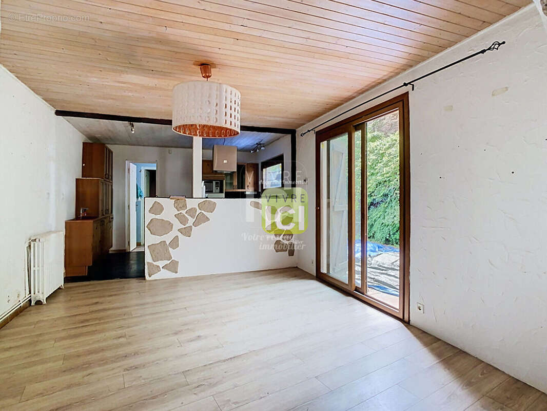 Maison à LA TOURLANDRY
