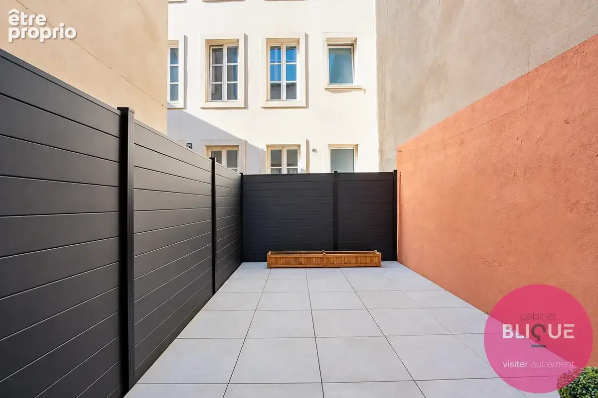Le cachet de l’ancien avec une terrasse - photo 2