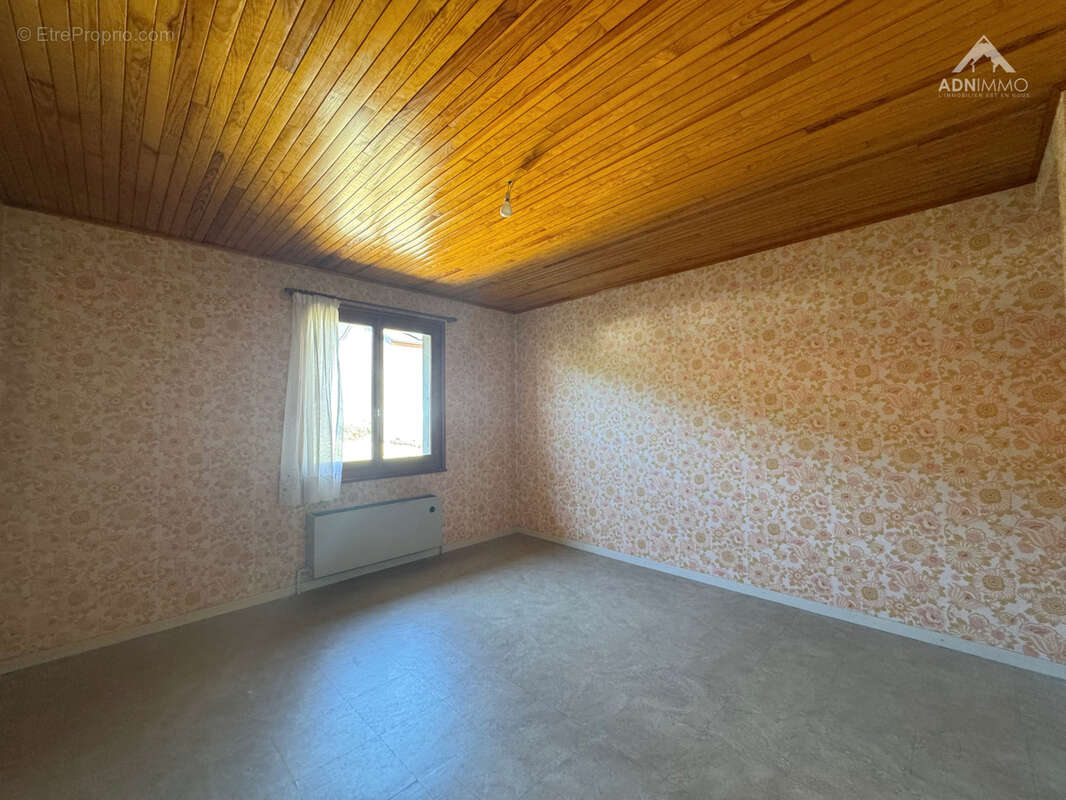 Maison 8 Pièces 177 m2 - photo 9